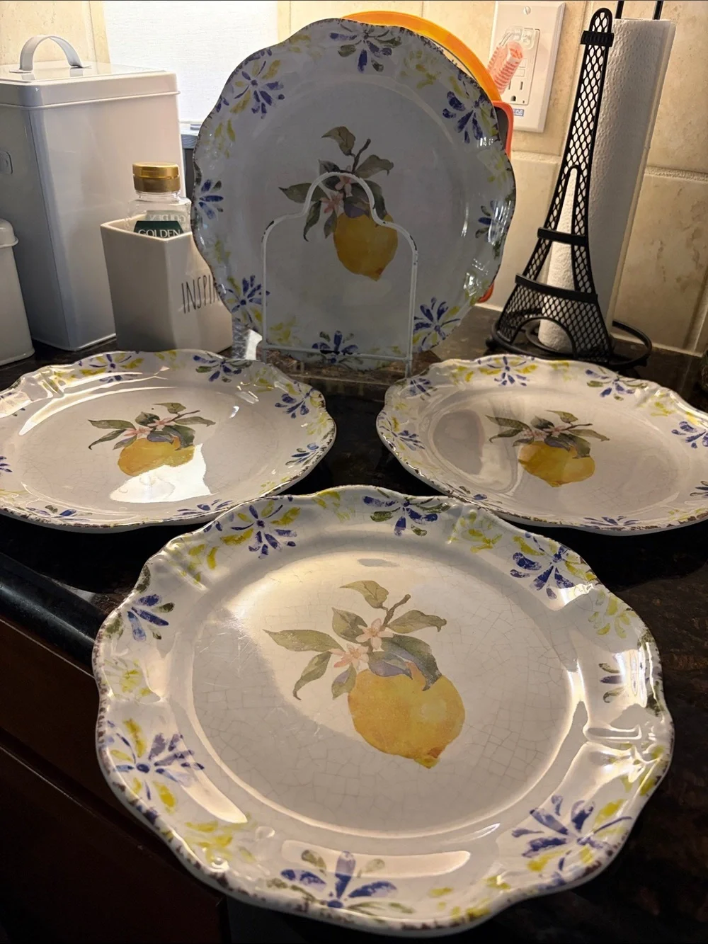 Melamine lemon plates set of 4 with fluted edges. 11”
